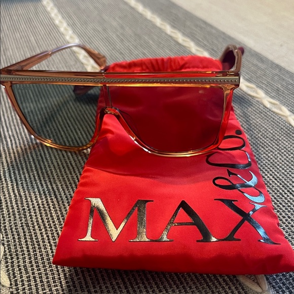 Max & Co. Gold Frame Sunglasses with Red Pouch - Picture 3 of 3